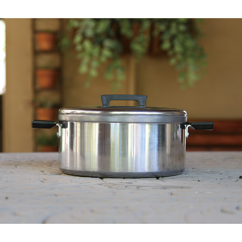 Bon Voyage 6 Piece Pots Set with Bakelite Handles